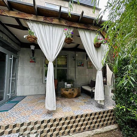 Art House Sweet Home Шымкент Экстерьер фото