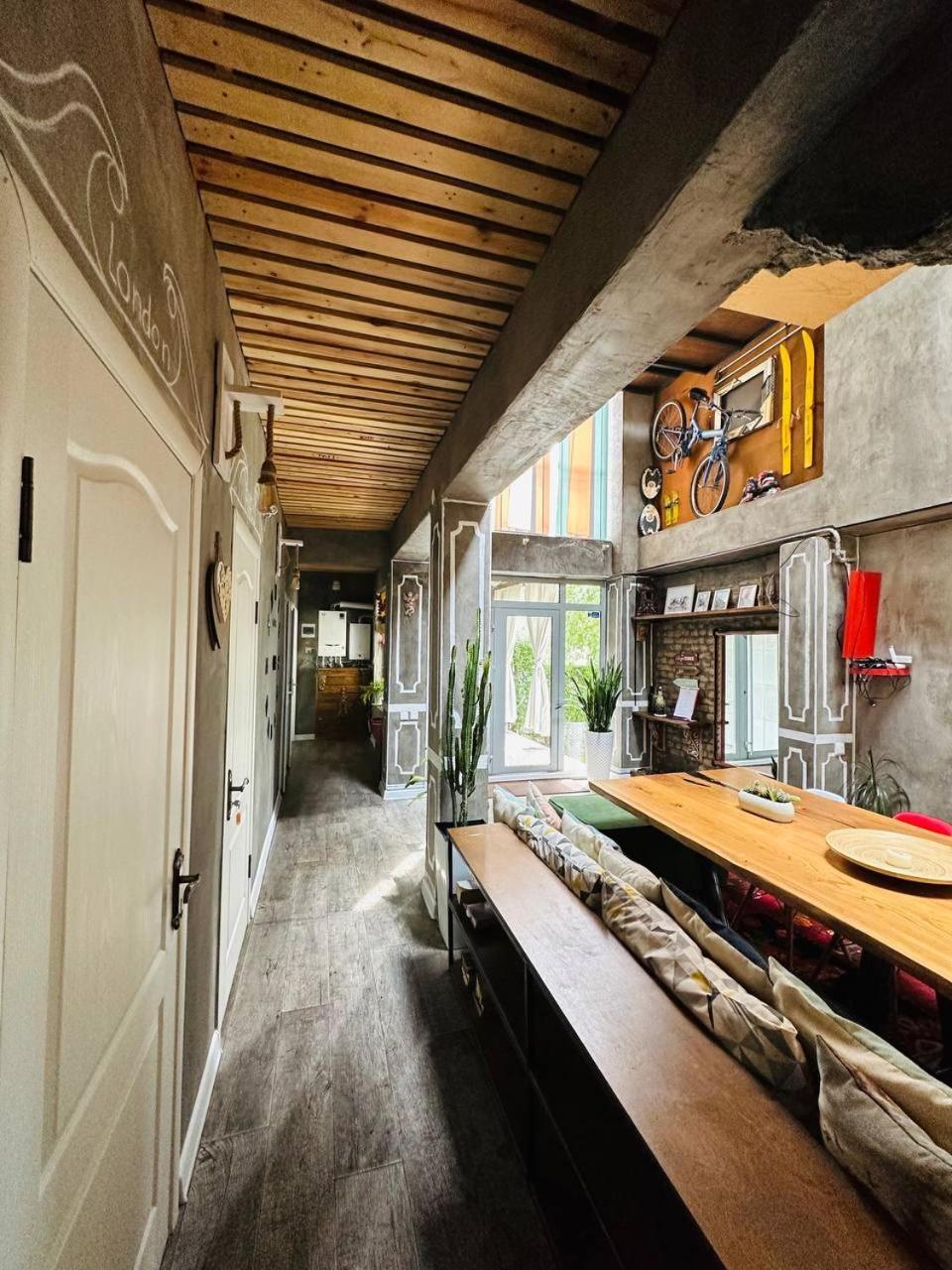 Art House Sweet Home Шымкент Экстерьер фото