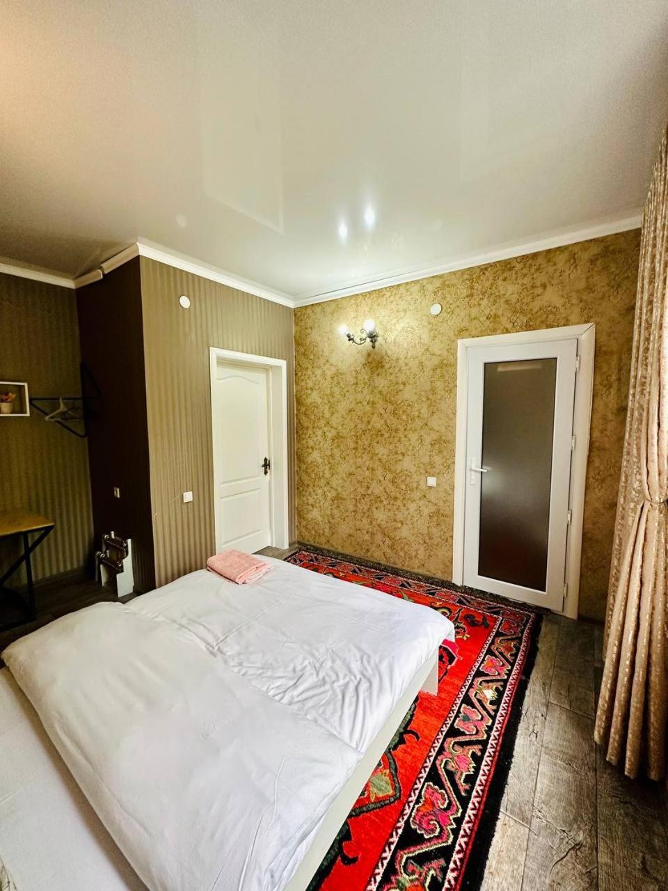 Art House Sweet Home Шымкент Экстерьер фото